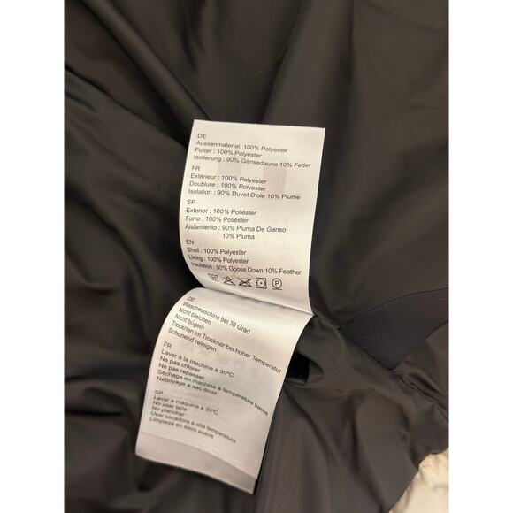 Perfect Moment Oversized Down Ski Vest Medium Ski Cold Puffer Outdoor Snow - Picture 10 of 12